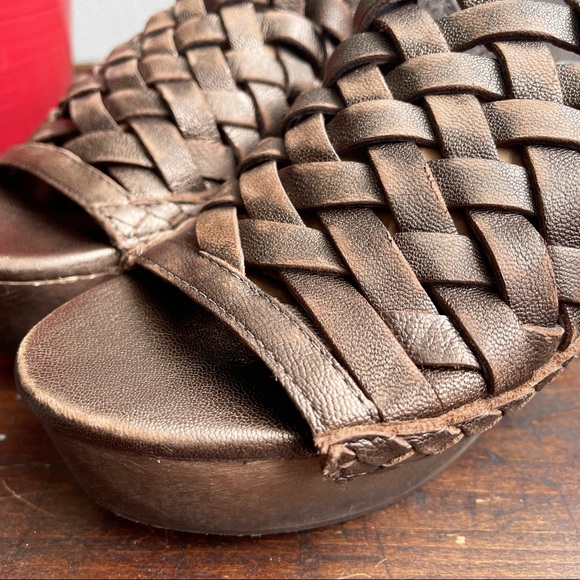 Naughty Monkey Fringe Benefit Wooden Platform Clog - Picture 3 of 12